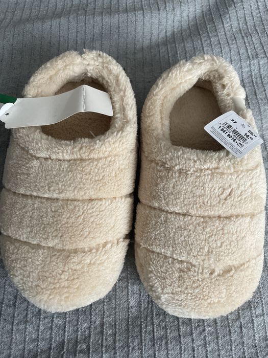 Kapcie pluszowe unisex 37 Deichmann