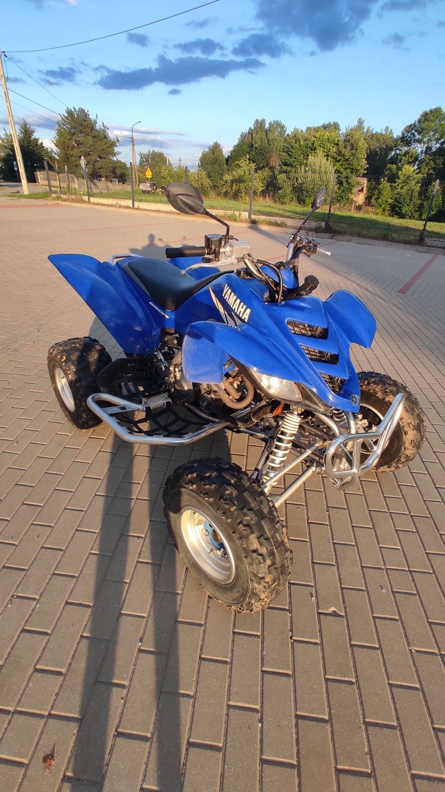 Yamaha Raptor 660 – quad 660 cm³, idealny stan, dwa komplety kół