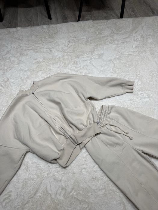 Спортивний костюм на флісі бежевий Zara S