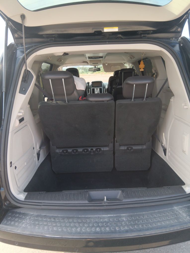 Chrysler Grand Voyager 2010 poucos km