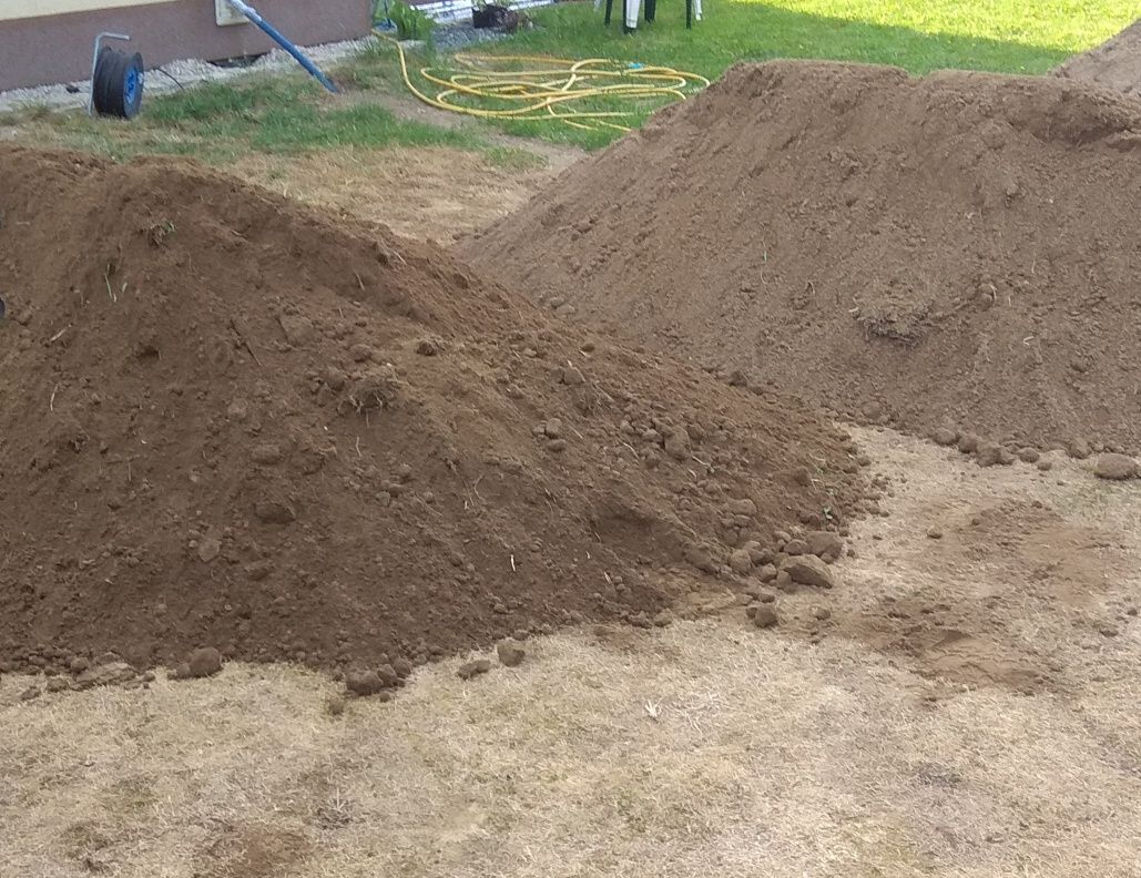 Kruszywa ,Piaski ,Ziemia,Humus