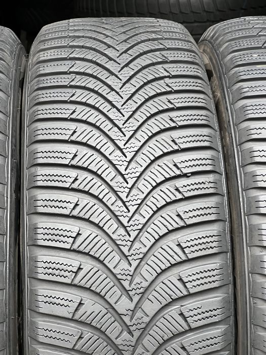 Шины зимние 215/65/R16 Hankook Winter Icept RS2