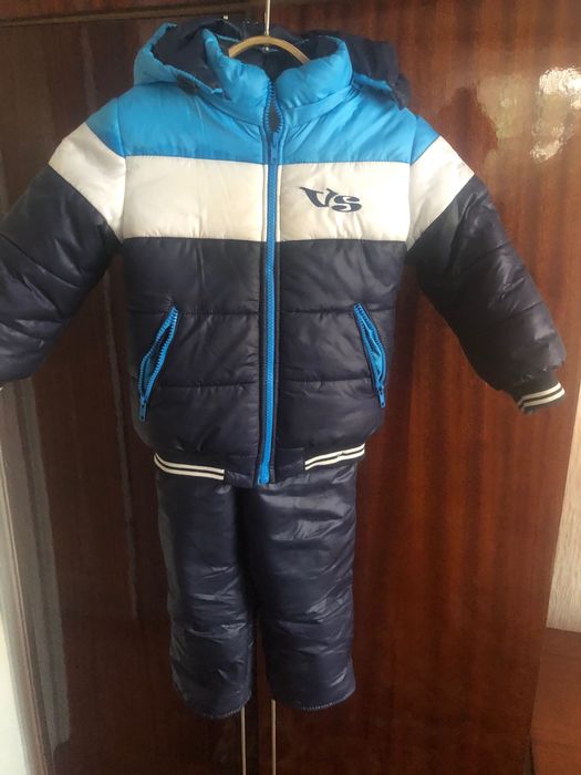 Продам дитячий зимовий комбінезон