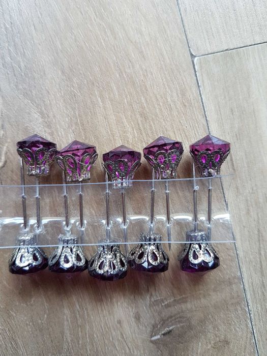 Szpilki dekoracyjne srebrne fioletowy diament do gąbek florystycznych