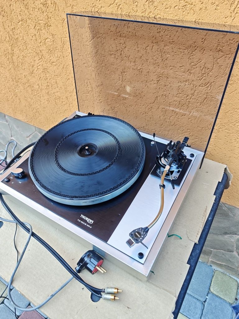 Thorens TD 160B II з тонармом SME 3009 series III