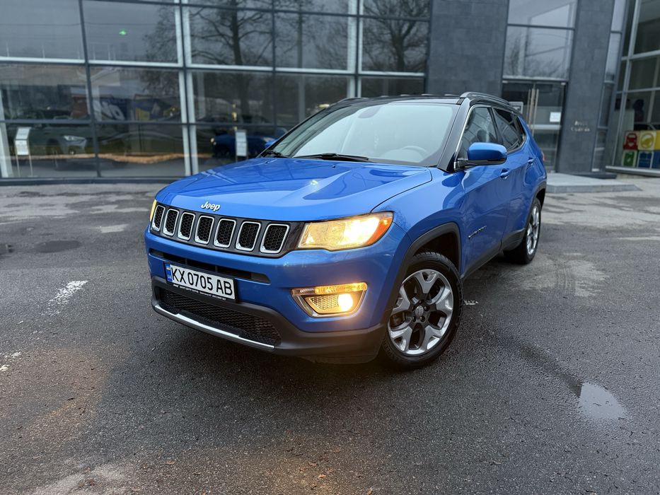 Продам Jeep Compass