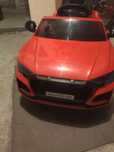 Auto Audi SR8 zasilane akumulatorem