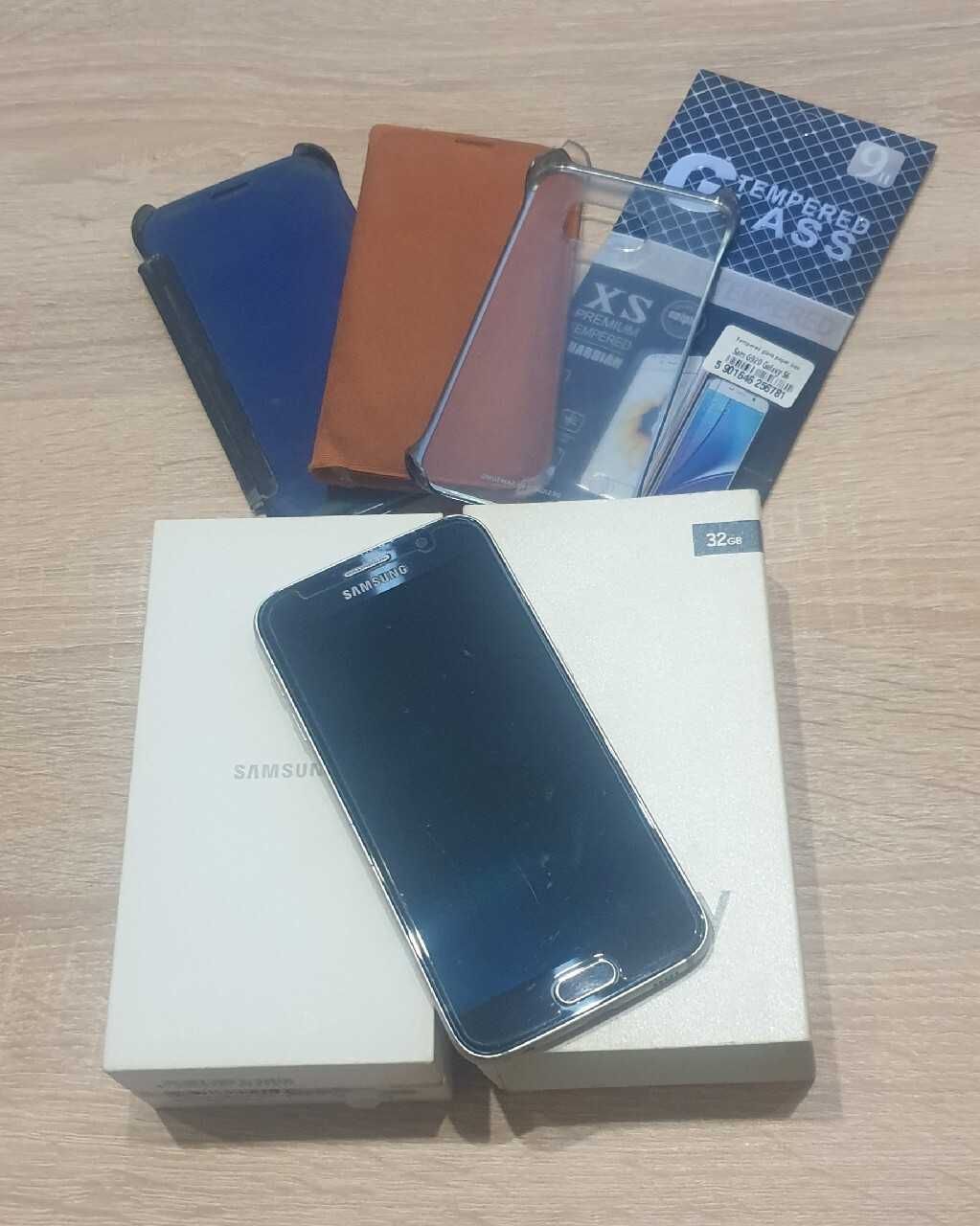 Smartfon Samsung Galaxy S6 3 GB / 32 GB niebieski