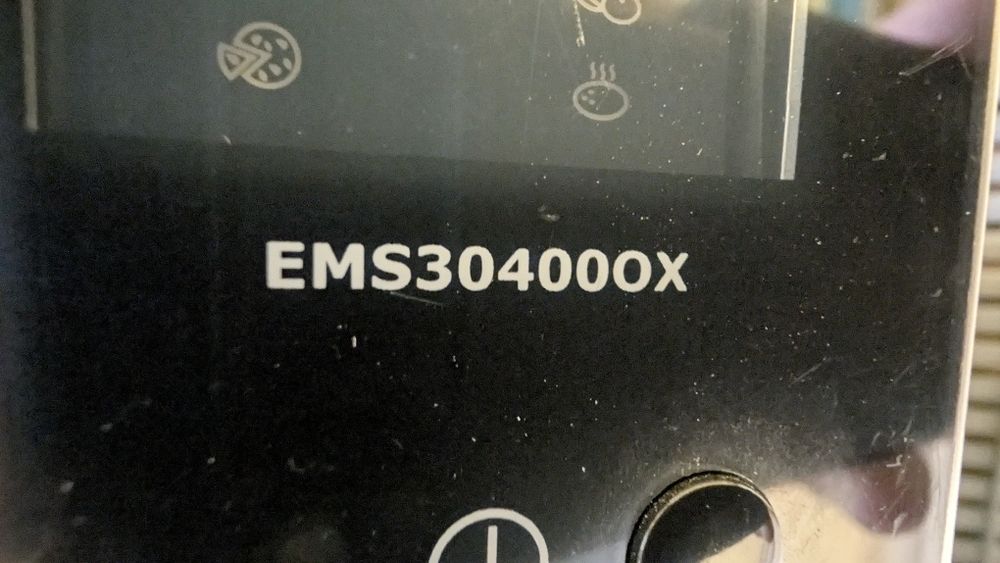 Kuchenka mikrofalowa Whirlpool EMS304000X