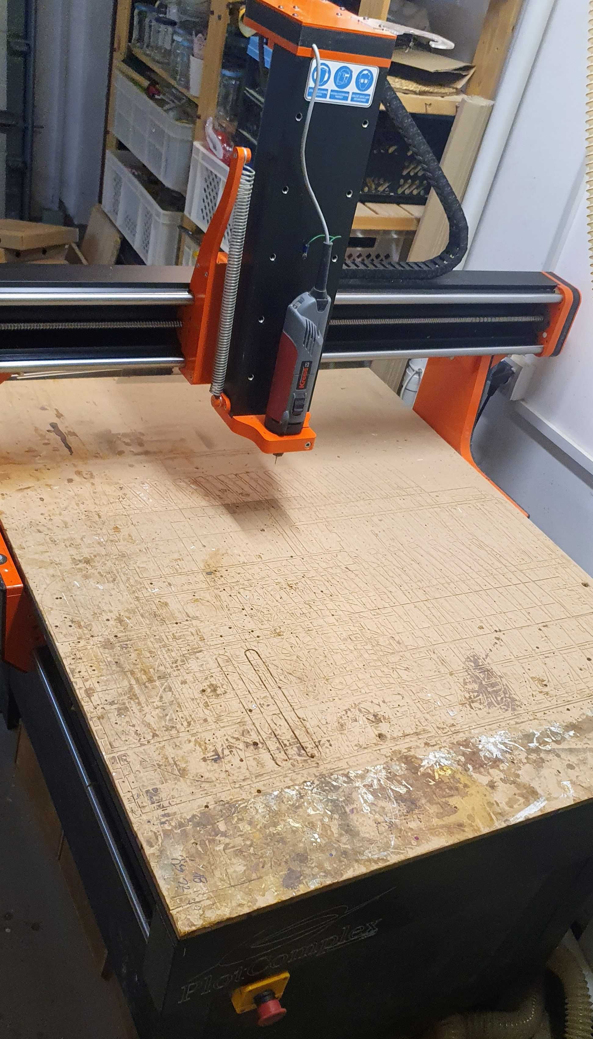 Ploter frezujący CNC 100 x 80 cm Plotcomplex Black 1008