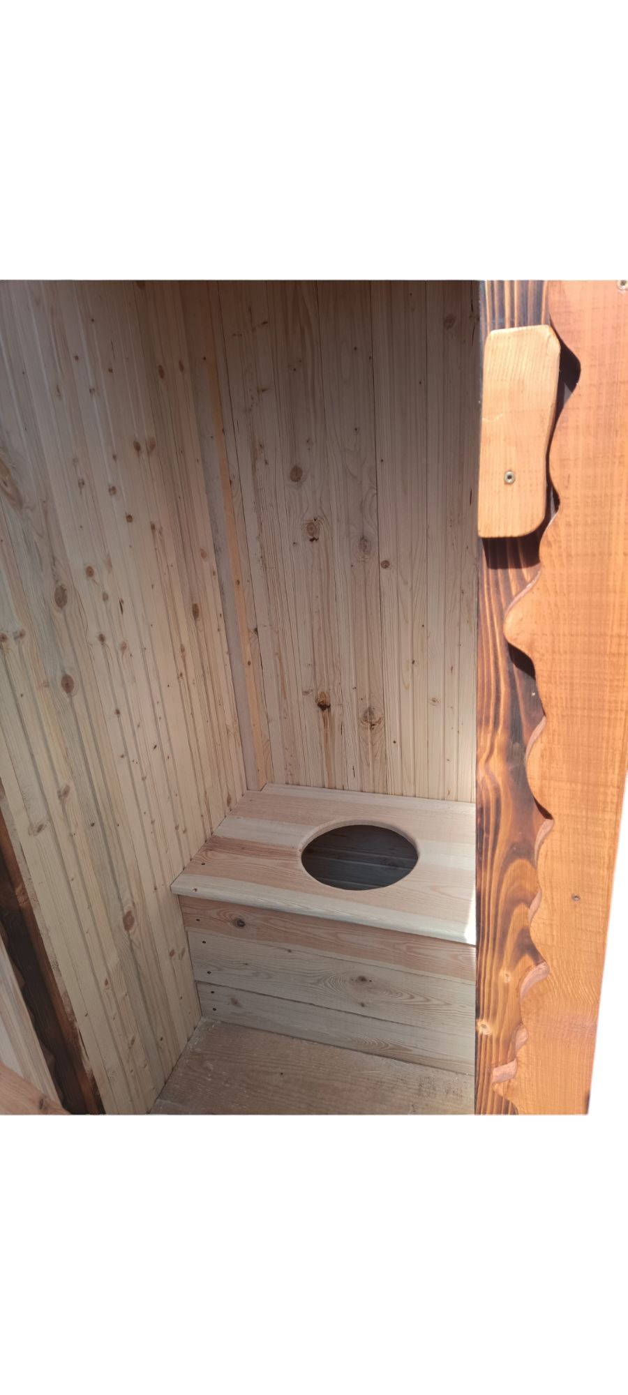 Toaleta drewniana, wychodek, kibelek WC na działkę
