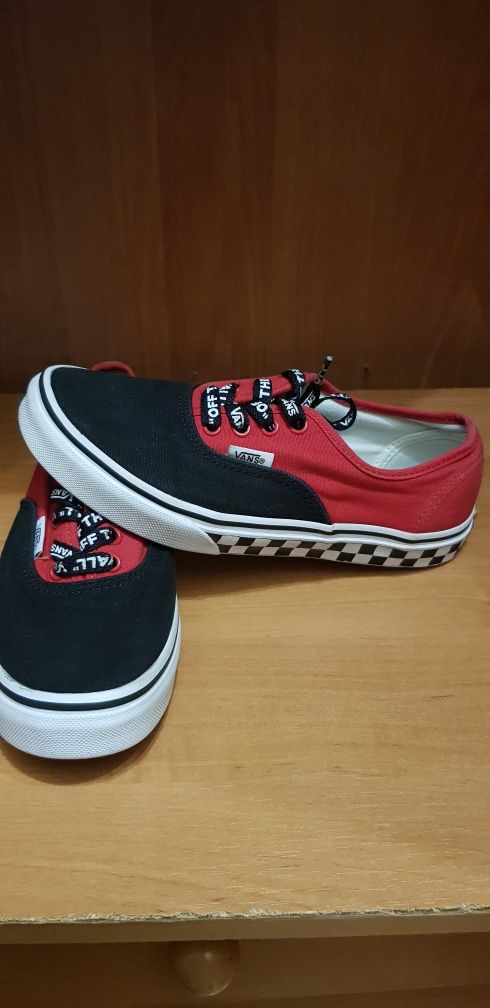 Кеди Vans  оригінальні  35 р