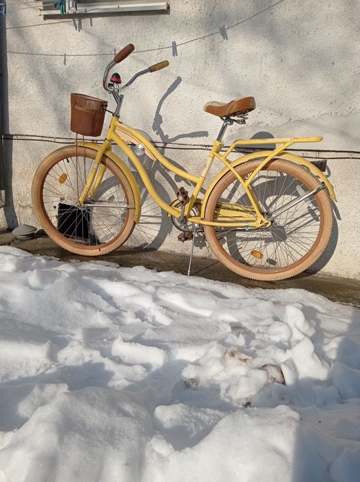 Велосипед дівочий жовтий