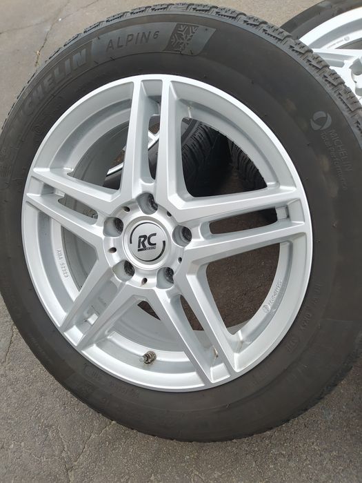 Диски Skoda Octavia VW Golf Caddy Touran 16(5*112)+205/55/16 шини зима