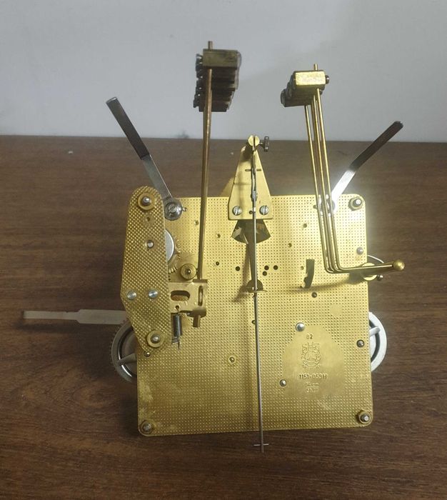 Maquina de relogio Alemã  12 martelos