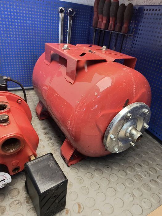 Hydrofor zbiornik wody pompa butla T.I.P