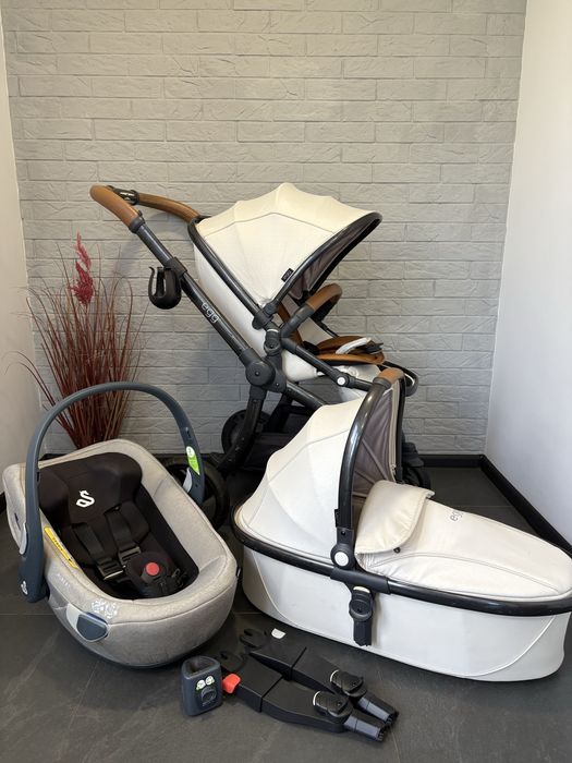 Коляска Egg2 в 1 з автолюлькою Swandoo
