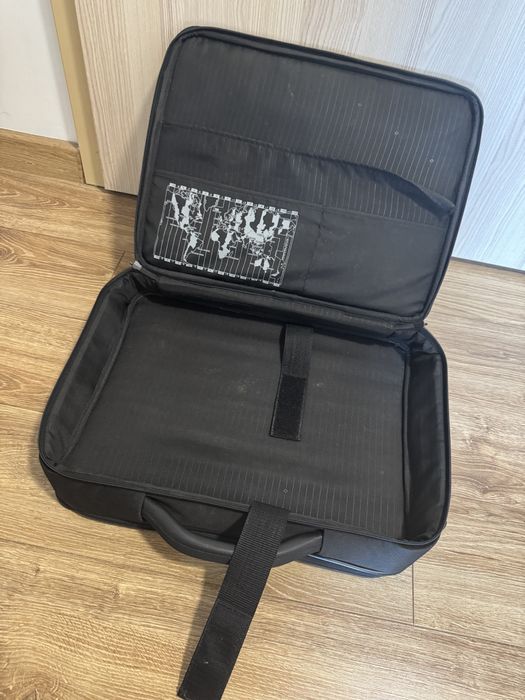 Torba Samsonite na laptopa. Używana. Stan dobry.