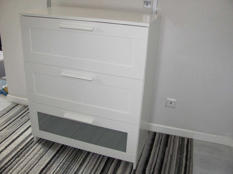 Komoda Ikea Brimnes 3 szuflady, biały/szkło matowe - stan Bardzo dobry
