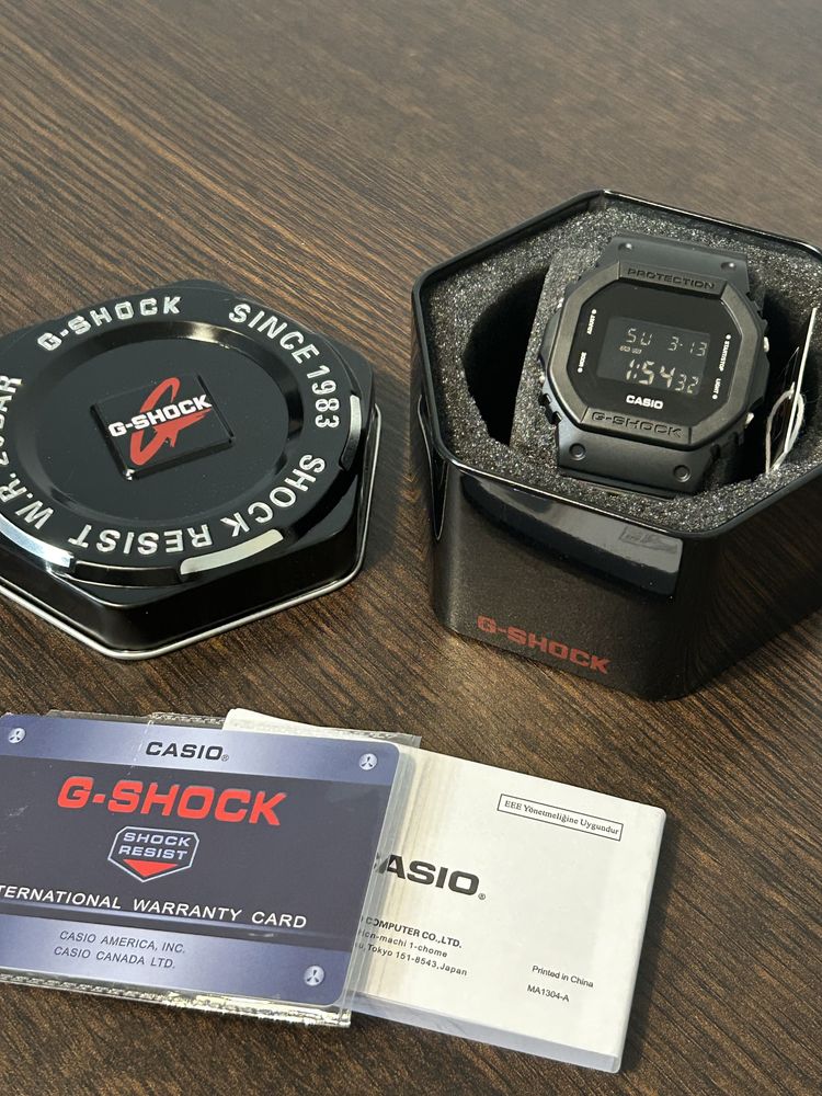 Zegarek casio G-shock DW-5600