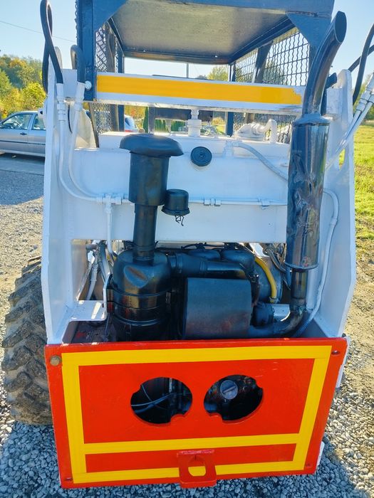 Bobcat miniładowarka kołowa stan bdb koparka