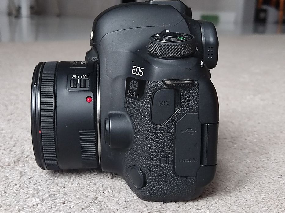 Терміново!  Canon 6D Mark II + додаткові. Пробіг 25 600 кадрів