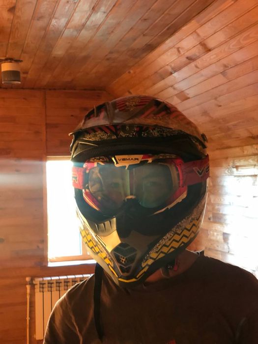 Продам ендуро шолом розмір М