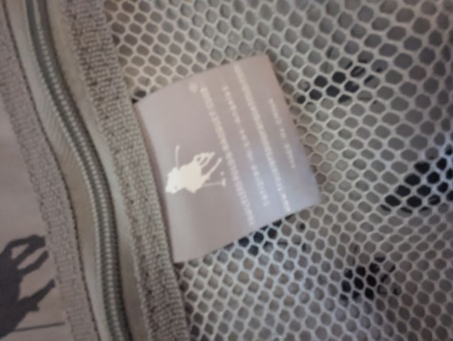 Дорожні валізи/чемодани