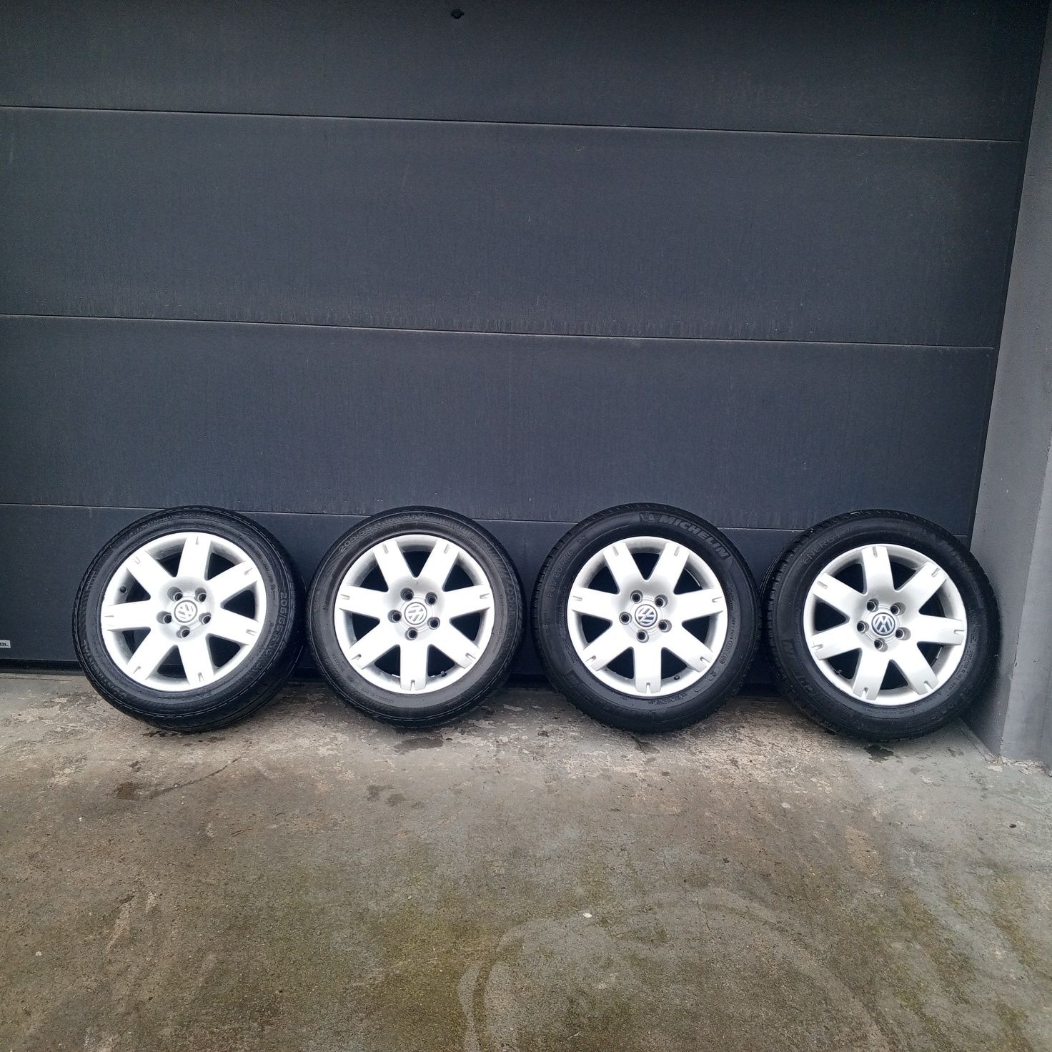 Felgi Passat B5 5 śrub 16 R