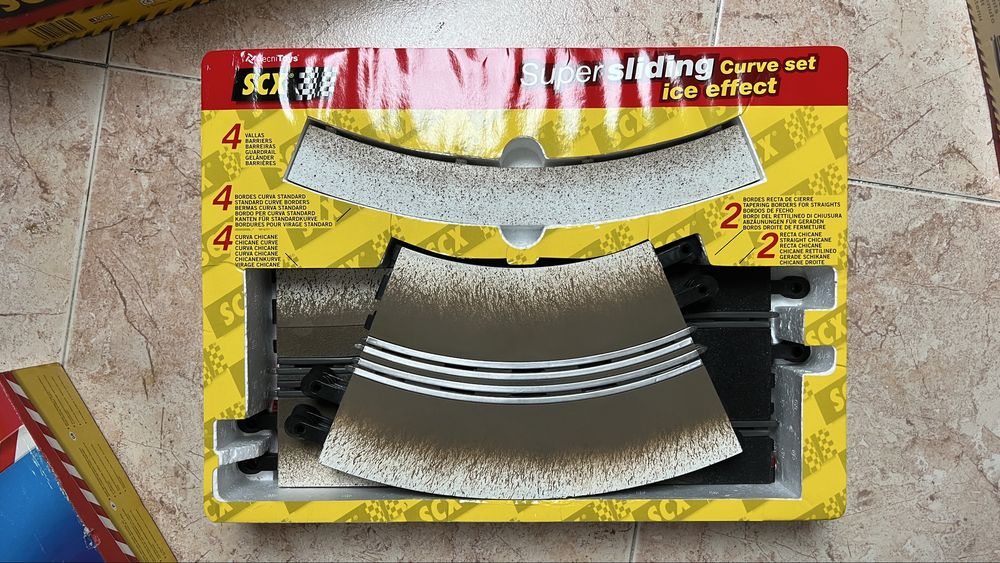 Pista de carros Scalextric F1 e Montecarlo