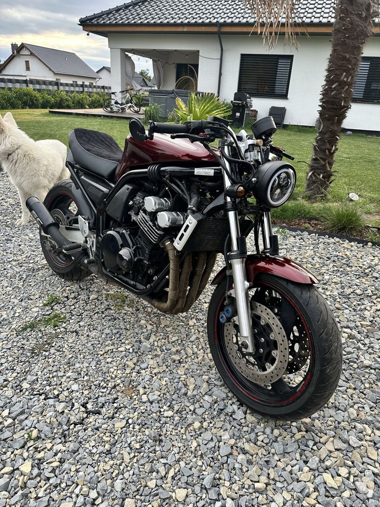 Yamaha Fazer fz 600 custom