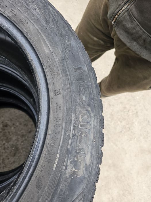 Opony Zimowe R17 225/60-7mm-Nokian