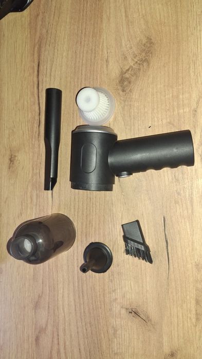 Маленький пилосос