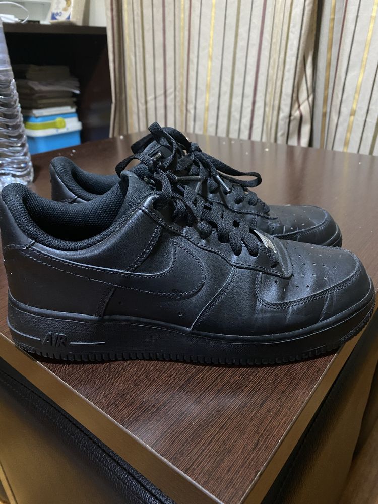 AIR FORCE 1 PRETOS