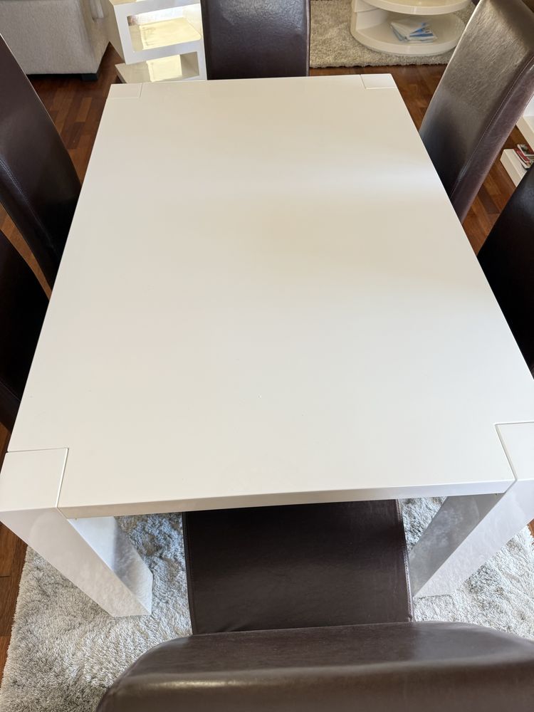 Mesa de jantar como nova