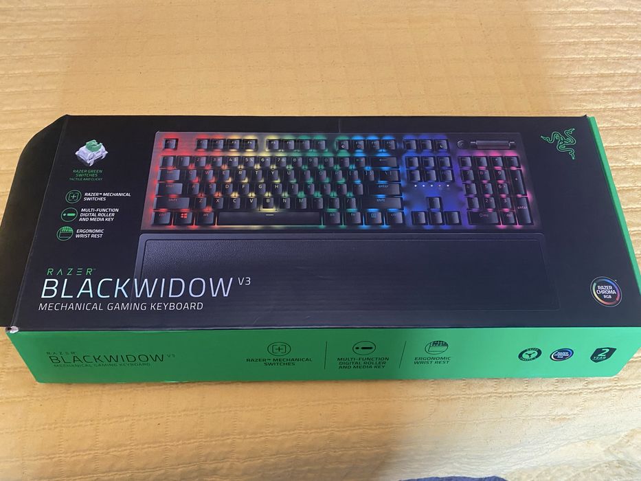 Teclado Razer Blackwidow v3 com suporte de pulso