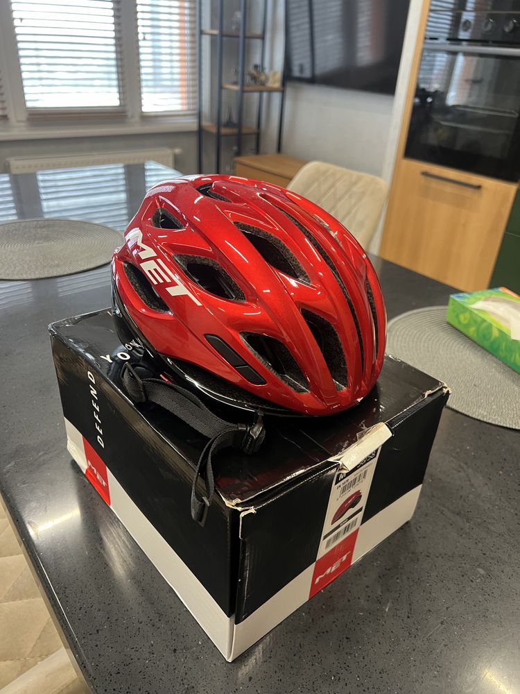 Met Estro MIPS Road Cycling Helmet With MIPS