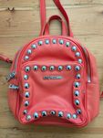 Love Moschino plecak czerwony koralowy z dżetami
