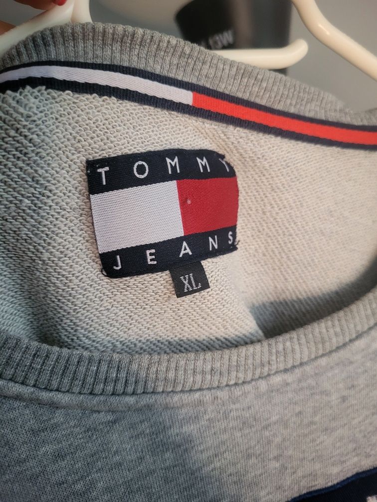 Tommy Hilfiger. Szara bluza z haftem, rozmiar XL / 42