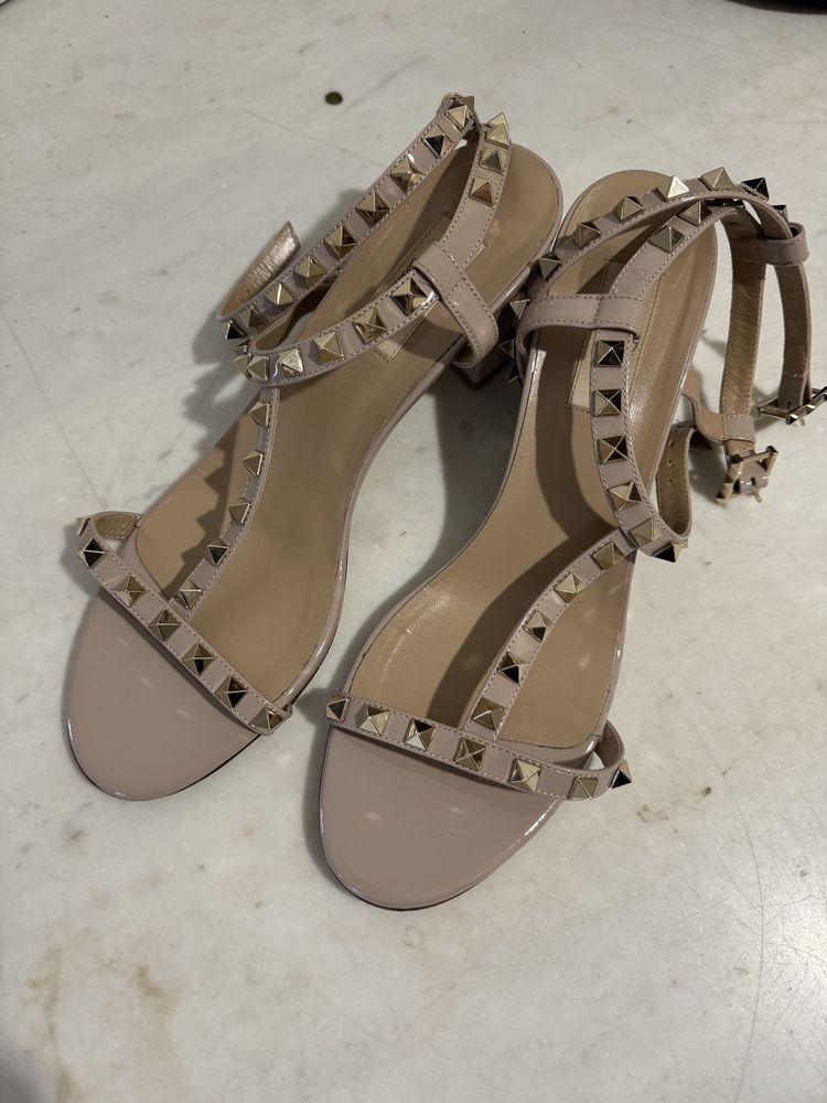 Босоножки Valentino (оригинал) 40р