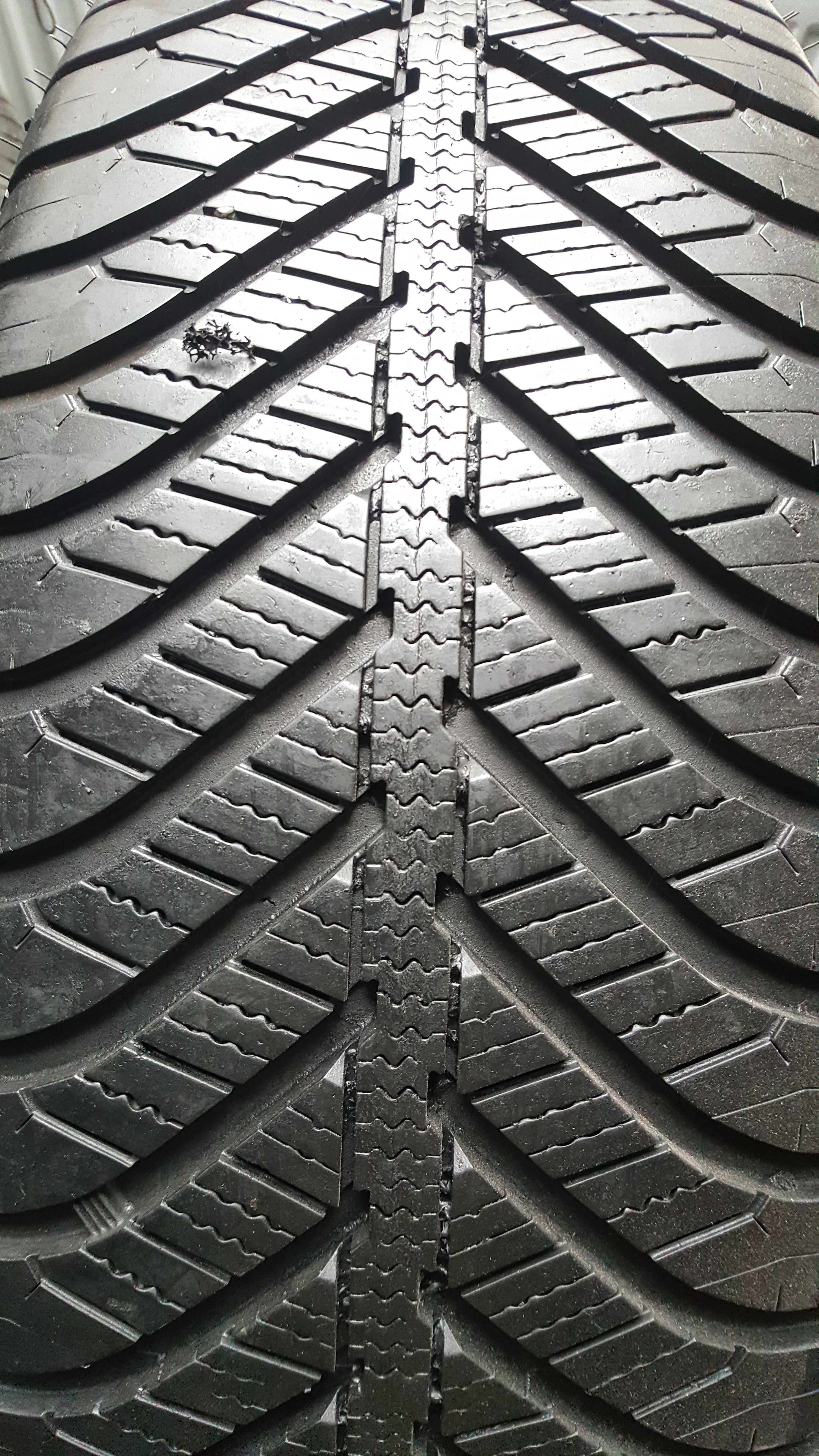 [2szt] Goodyear 215/60 r16 Całoroczne /// 7mm!!! MONTAŻ