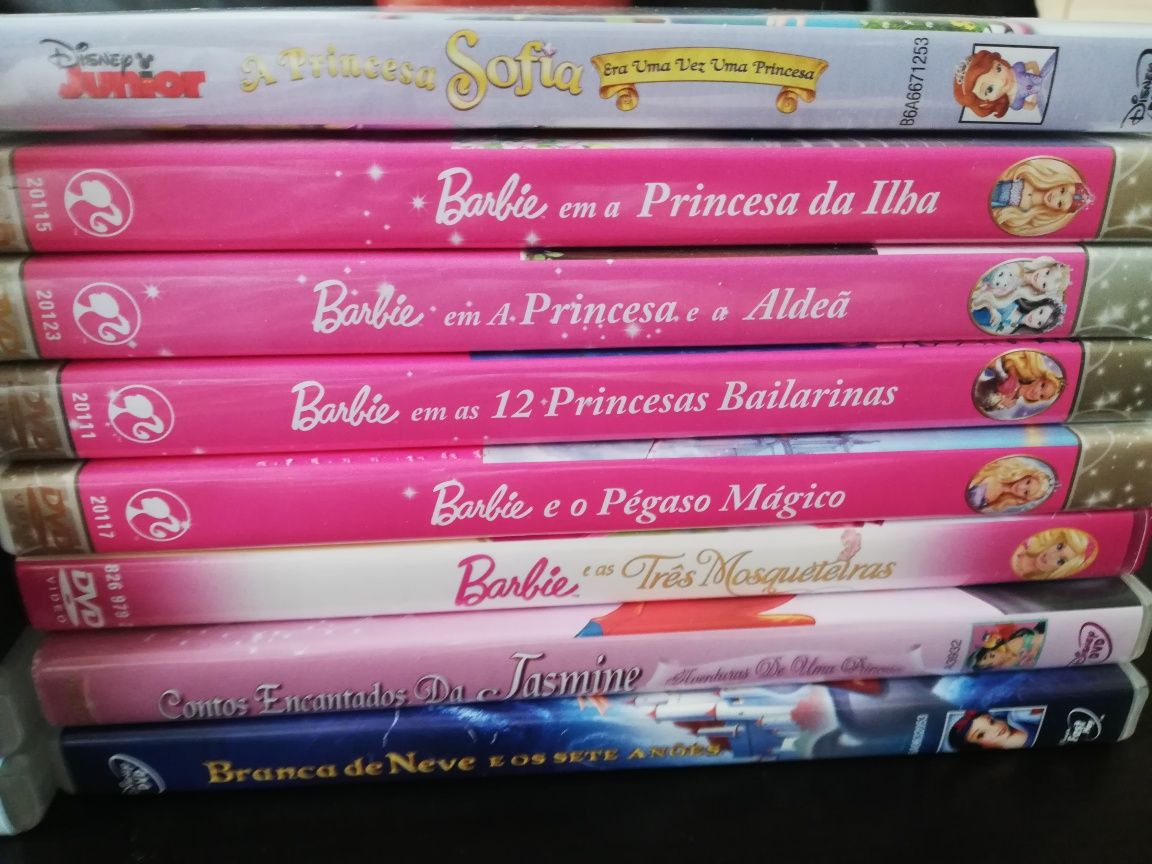 Filmes de animação Infantil Barbie, Dora, A Casa do Mickey Mouse e out