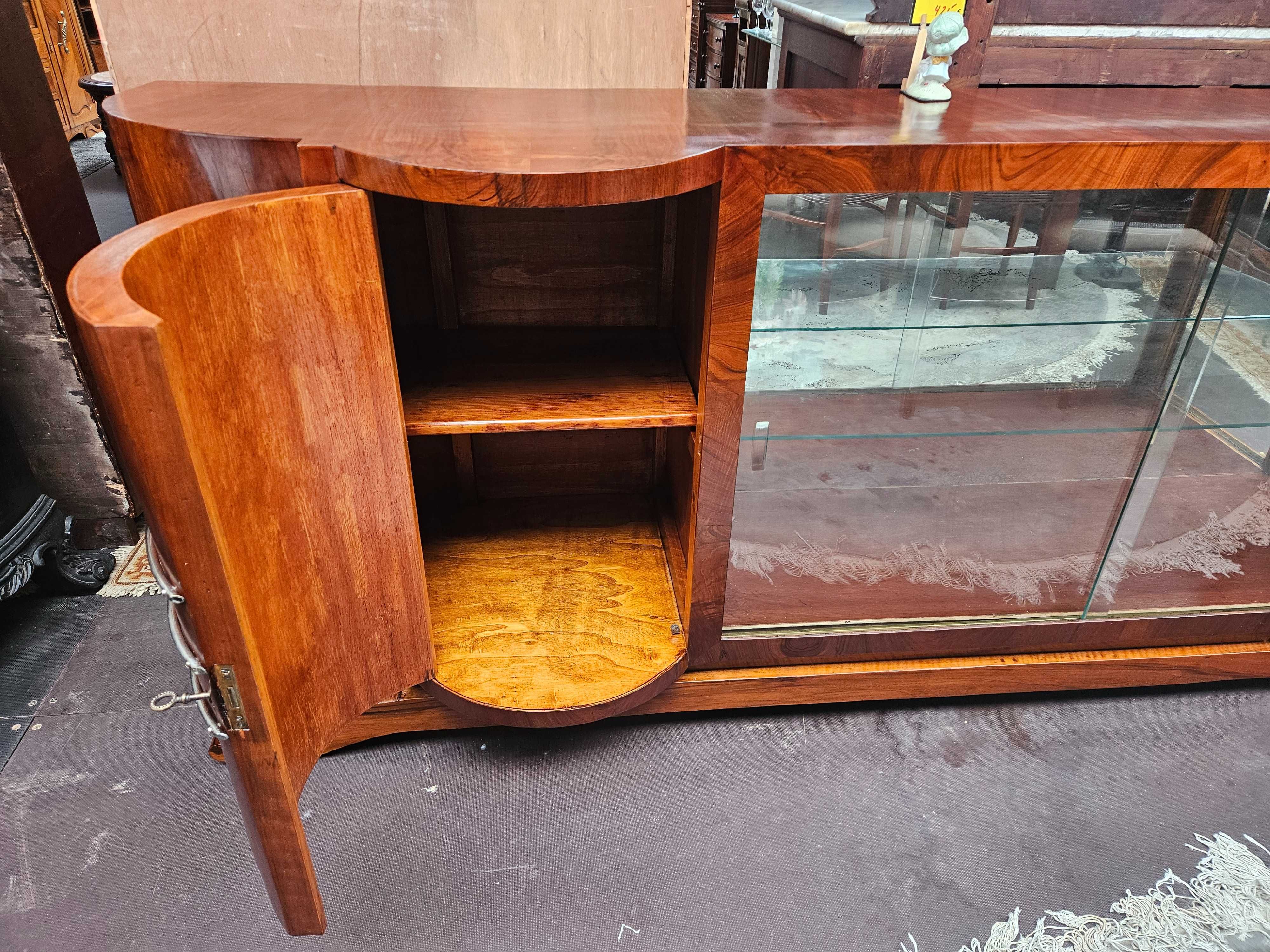 Móvel antigo / Cristaleira, estilo arte Deco - Recuperado