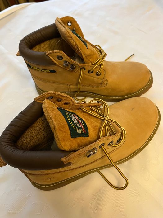 Nowe Timberland jasnobrązowe rozmiar 42