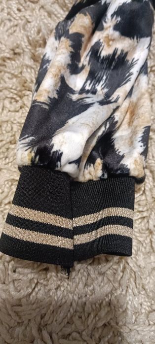 Welurowa nowa sukienka w panterkę 38 M Modna kiecka