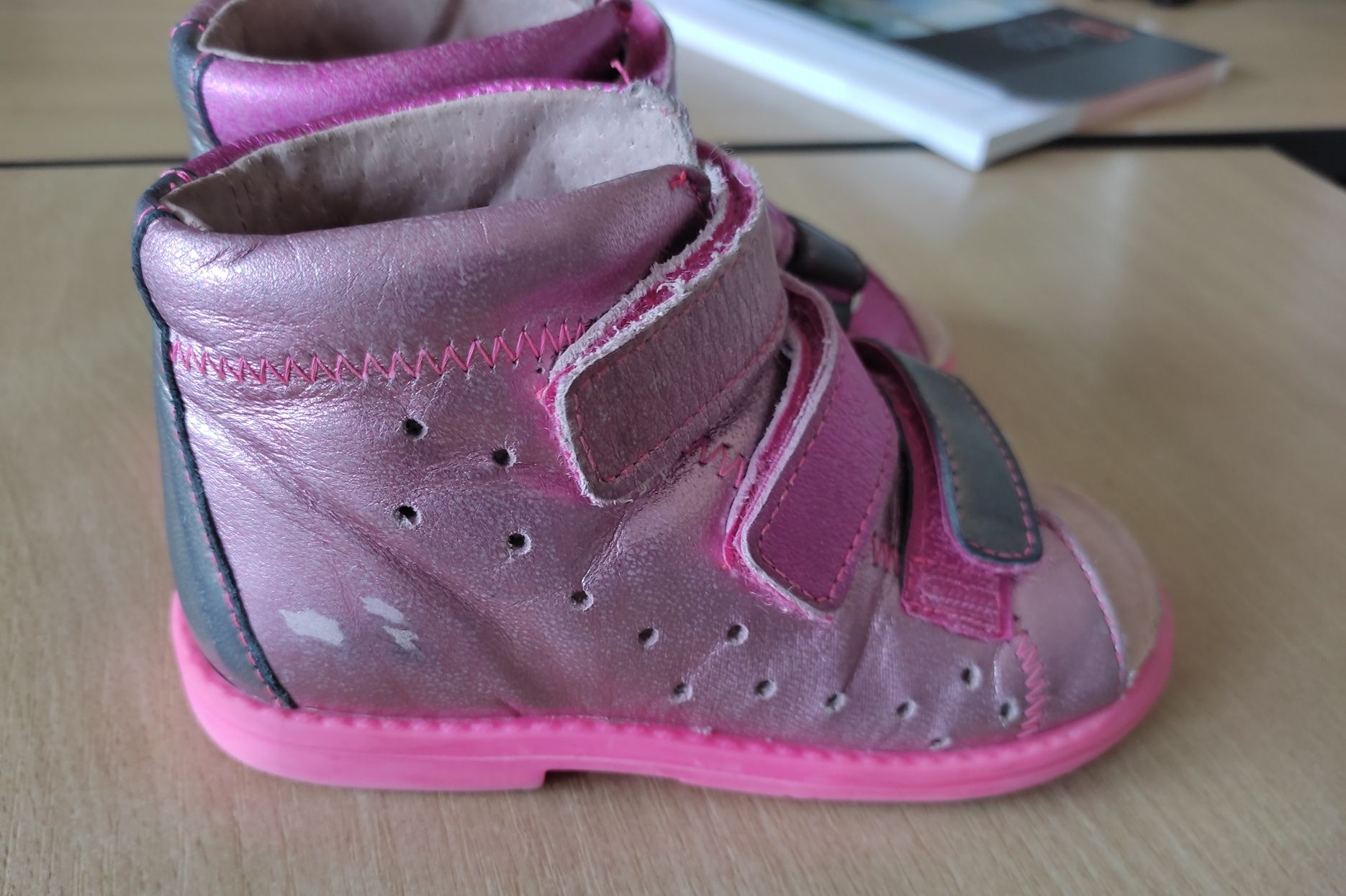 Buty korekcyjne Dawid rozm 25 16.7 cm