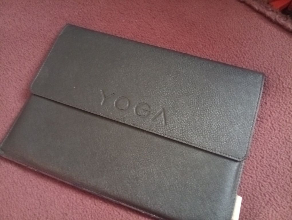 Etui orginalne LENOVO YOGA ale pasuje też na inne tablety laptopy