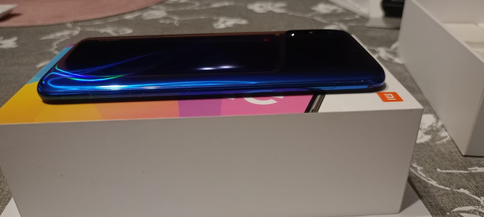 Xiaomi mi 9 Lite 6/128GB niebieski Nowa Bateria