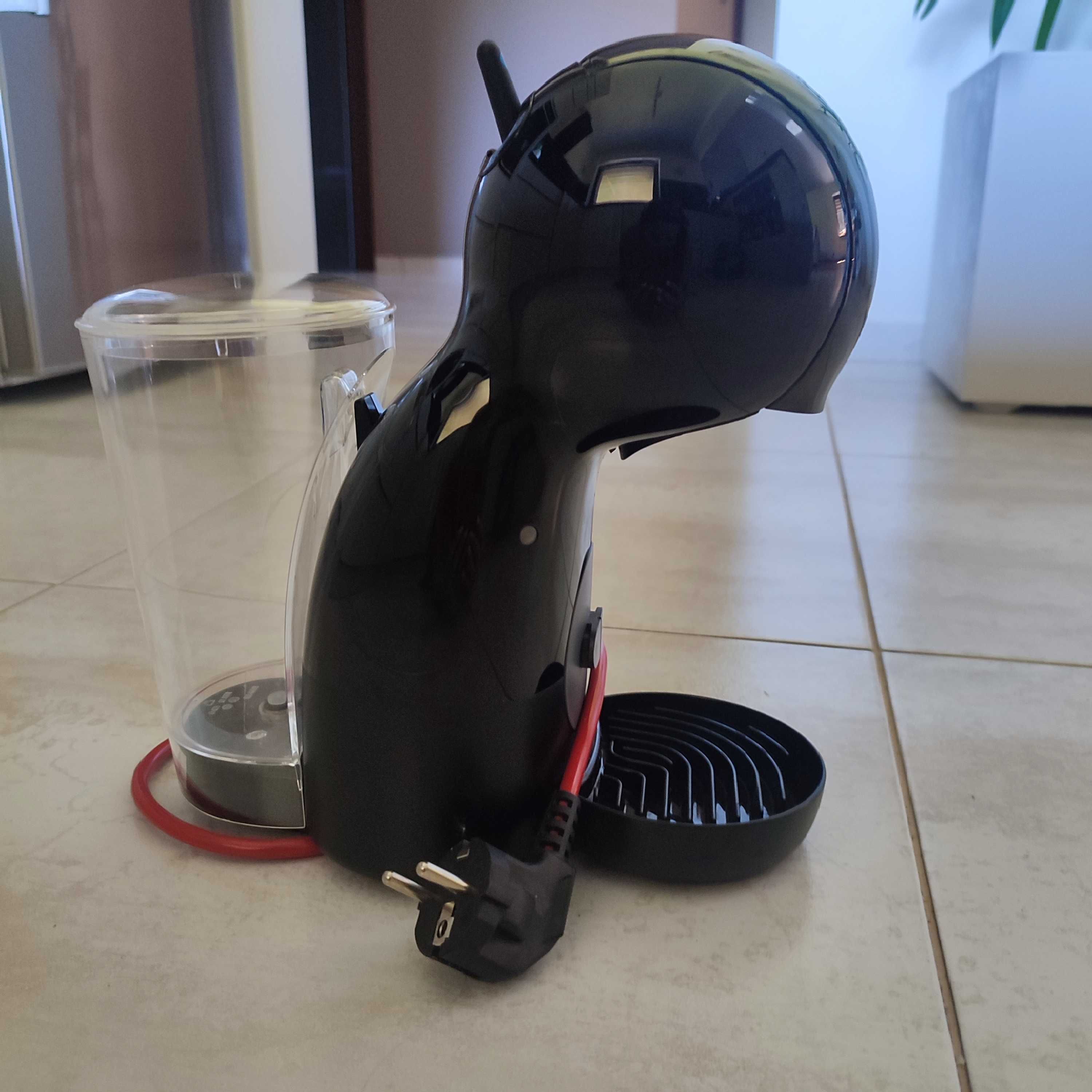 Sprzedam ekspres ciśnieniowy do kawy Nescafe Dolce Gusto