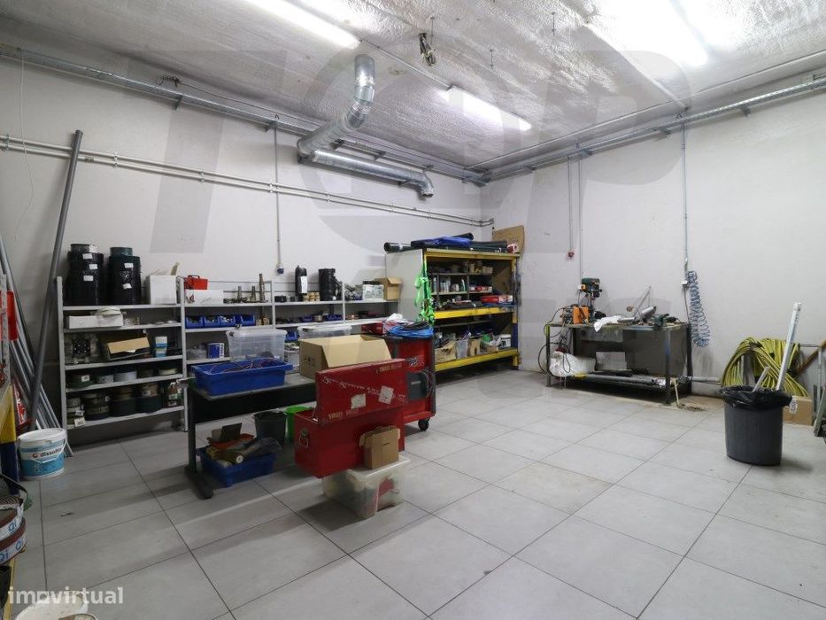Armazém para Venda - Salvaterra de Magos - 1901.35m2 - 585.000€